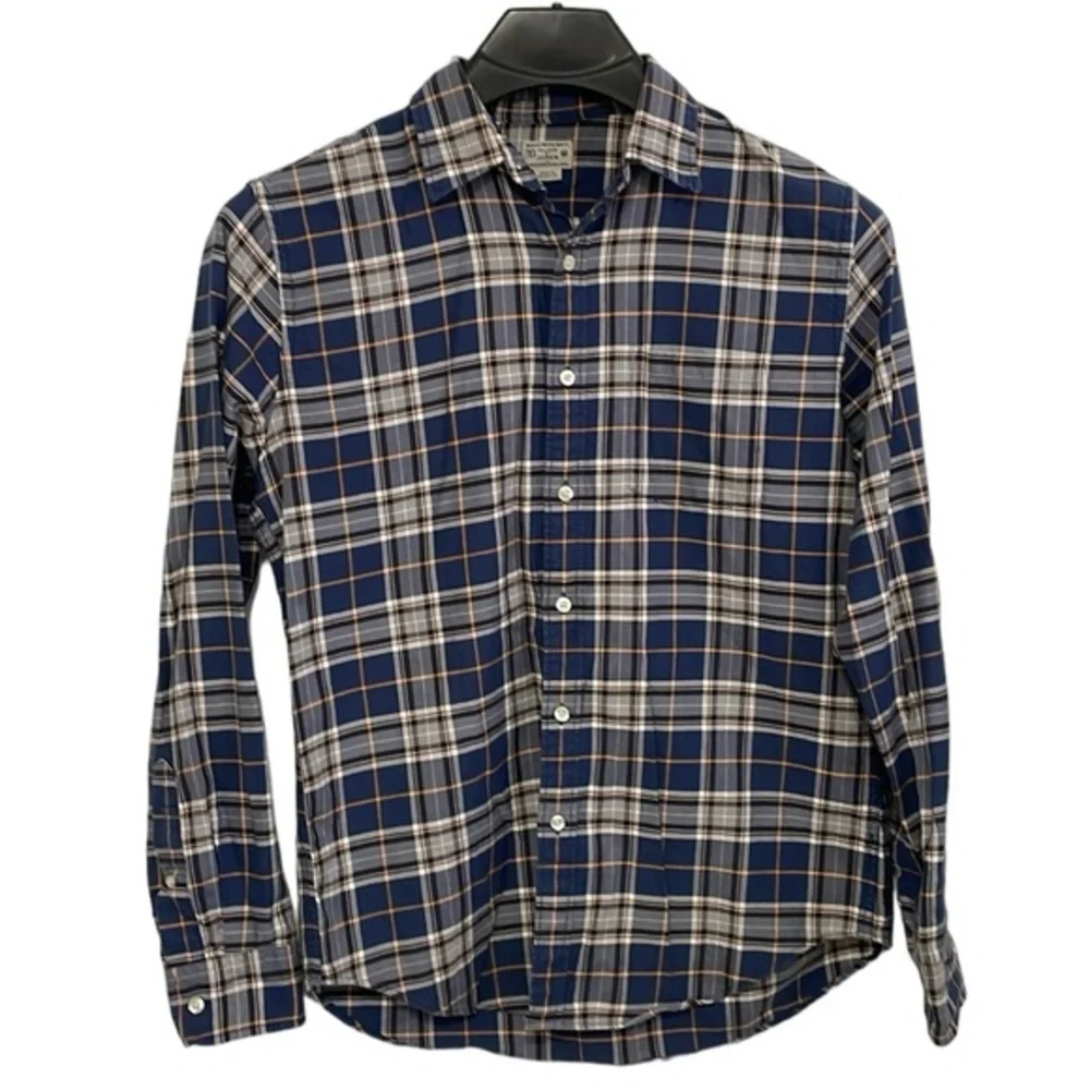 J. Crew‎ men’s Medium blue & white plaid lightweight cotton flannel shirt. EUC